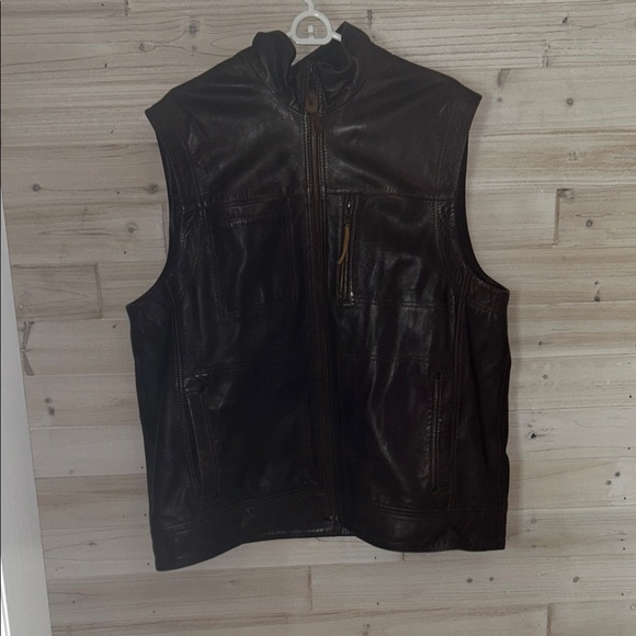 Orvis Men's Dark Brown Leather Vest - Picture 7 of 7